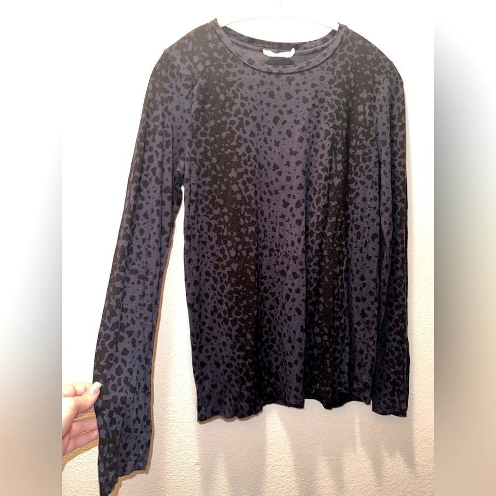 VINCE women’s spotted print navy black long sleeve top sz M